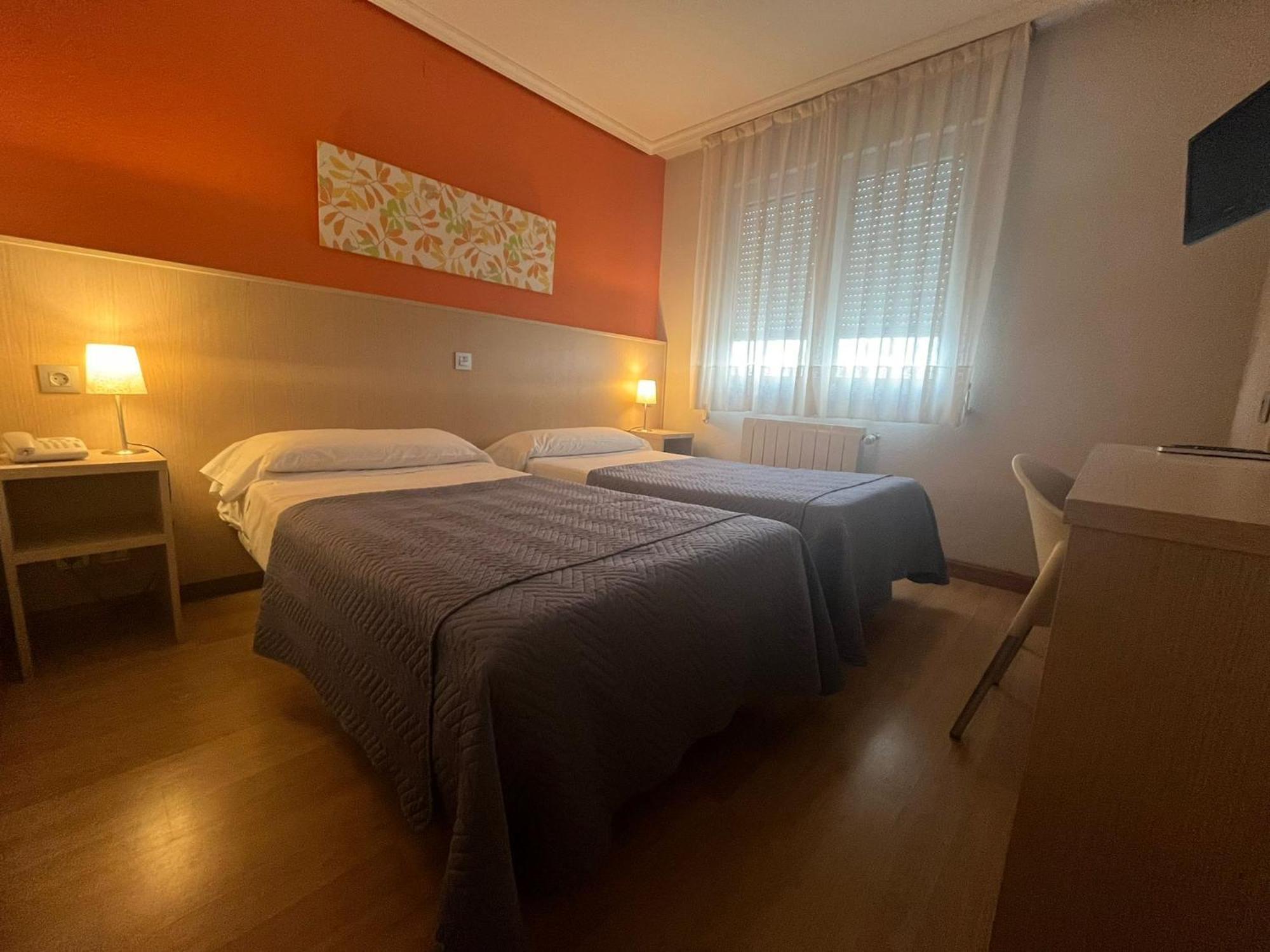 Hotel La Basilica Venta de Baños Kültér fotó