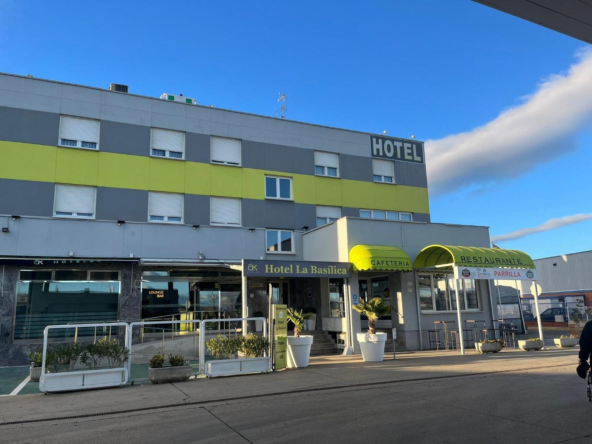 Hotel La Basilica Venta de Baños Kültér fotó
